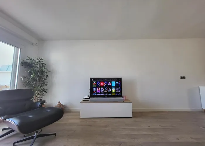 Lovely Apartment In Malaga Centre